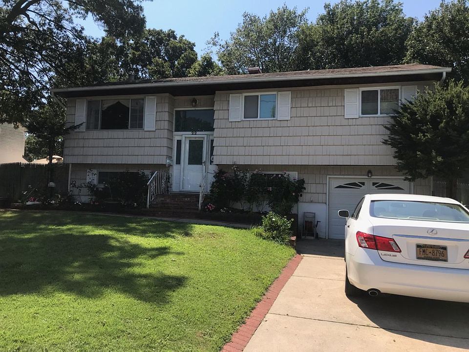 1st image of 22 Bea Ave