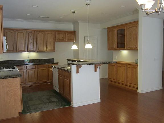 3rd image of 11167 Cram Ln