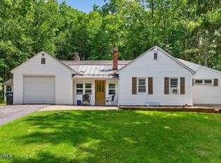 7 Jenkins Rd, Burnt Hills, NY 12027