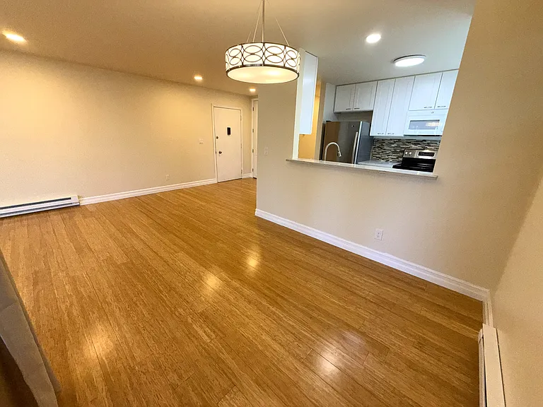 1732 SE Insley St #1732 — Photo 9