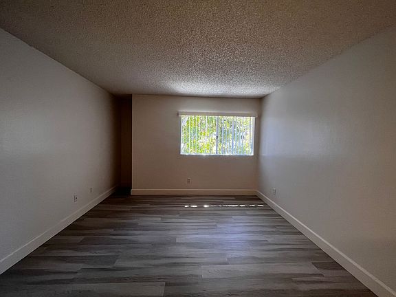 5th image of 4665 Home Ave #4671-63
