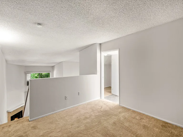 Woodman Place Apartments — Photo 9