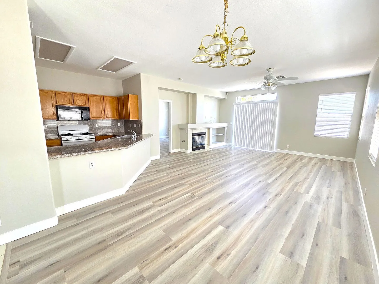 Single Story Home Available 7904 Canyon Grove — Photo 2