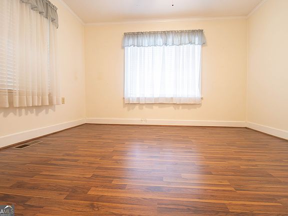 5th image of 120 Mallory Dr