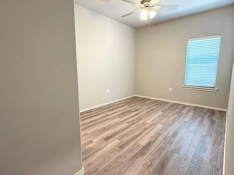 1217 Preston Trl — Photo 24