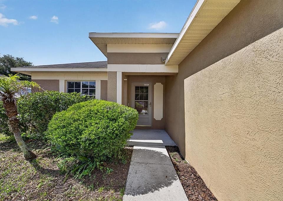 1st image of 12015 Cedarfield Dr