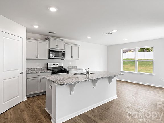 5th image of 51 Caroline Valley Ln