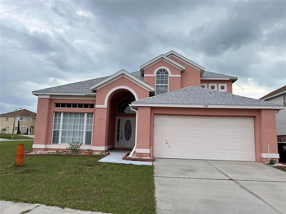 755 Riggs Cir
