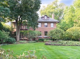 212 Sheridan Rd, Kenilworth, IL 60043