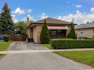1331 Sharbot St, Oshawa, ON L1J1K1