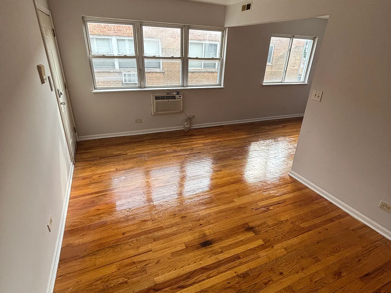 1 bed, 700 sqft, $1,375 — Photo 3