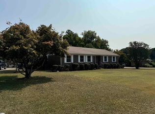 105 Lemon Tree Trl, Laurens, SC 29360
