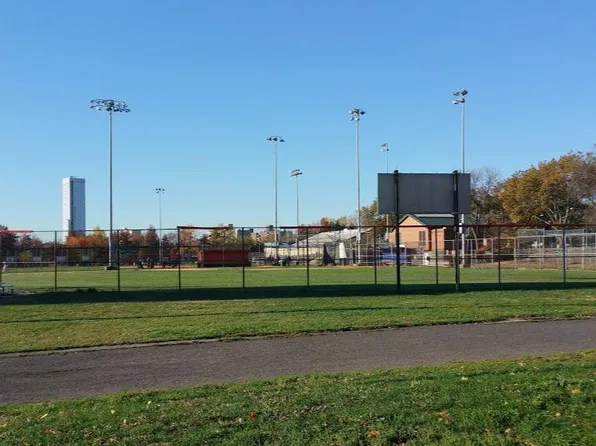 86 Sherman Place image 32 of 34