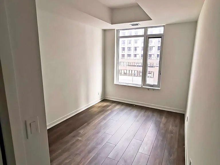 8 Beverley Glen Blvd #D-321 — Photo 5