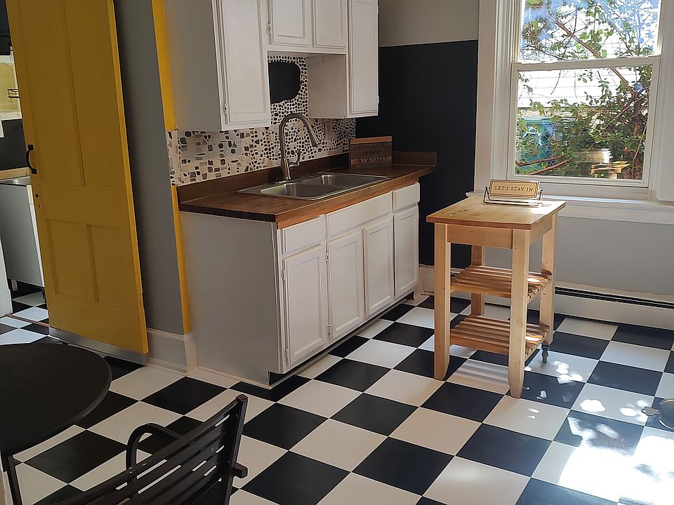 1st image of 1339 Lincoln Ave APT 3