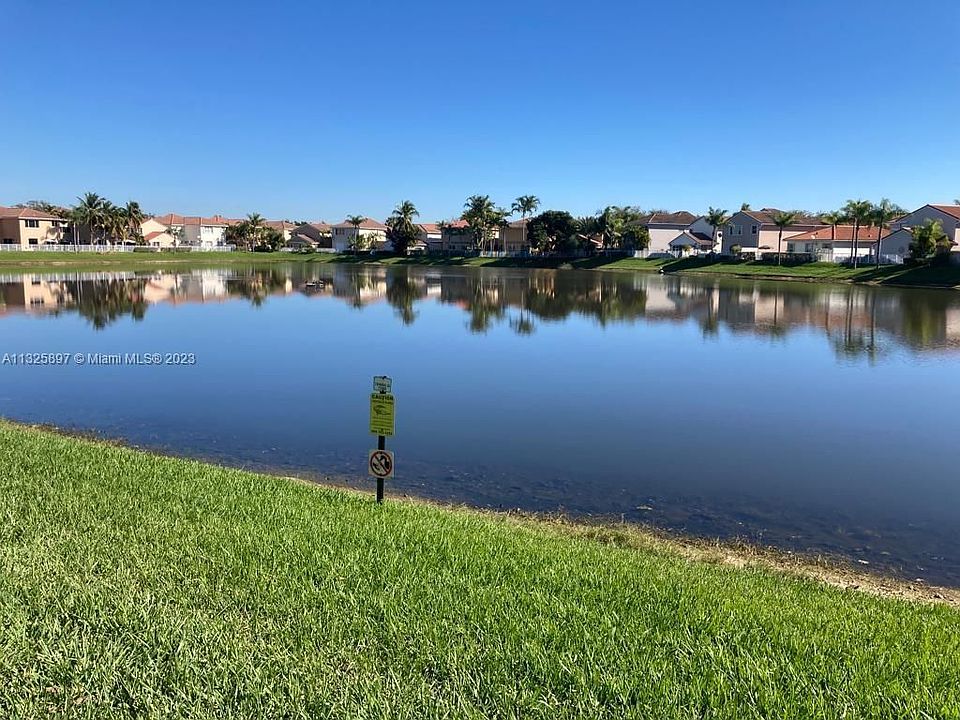 1st image of 1275 Yellowheart Way #1275