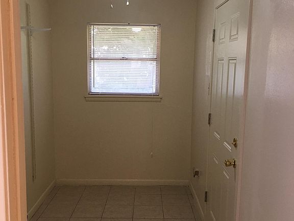 5th image of 1306 Flynn St