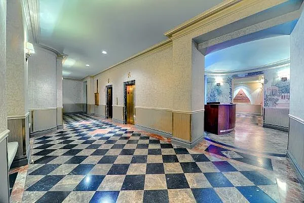 Rented by Bank Neary | media 23