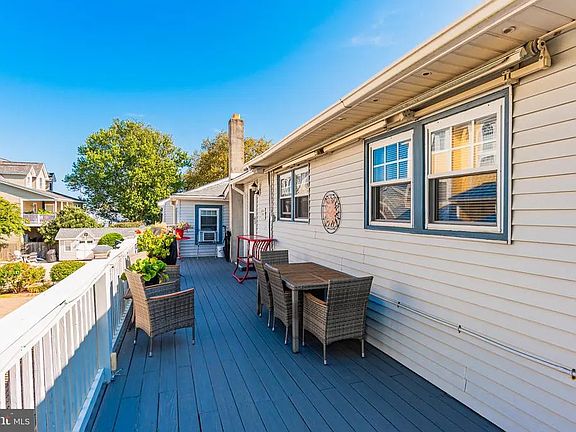 5th image of 406 14th St #1