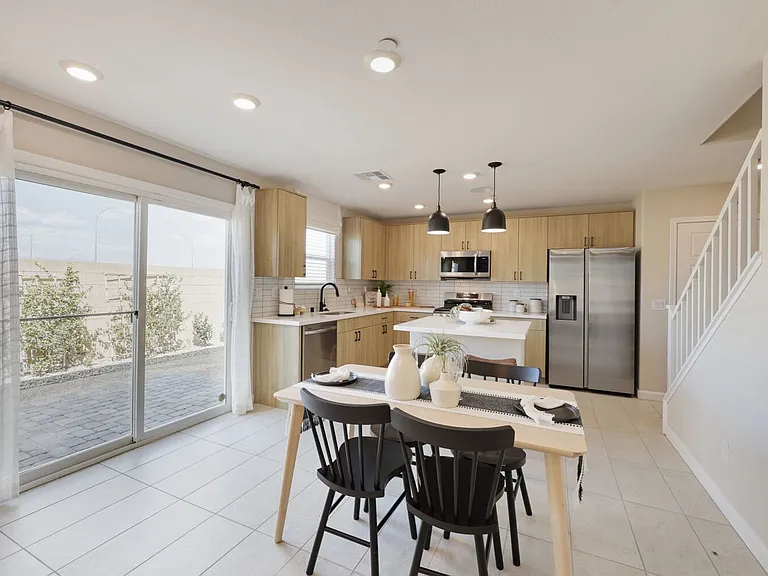 911 Cadence View Way — Photo 5