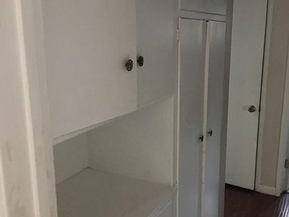 3rd image of 15865 Tuba St