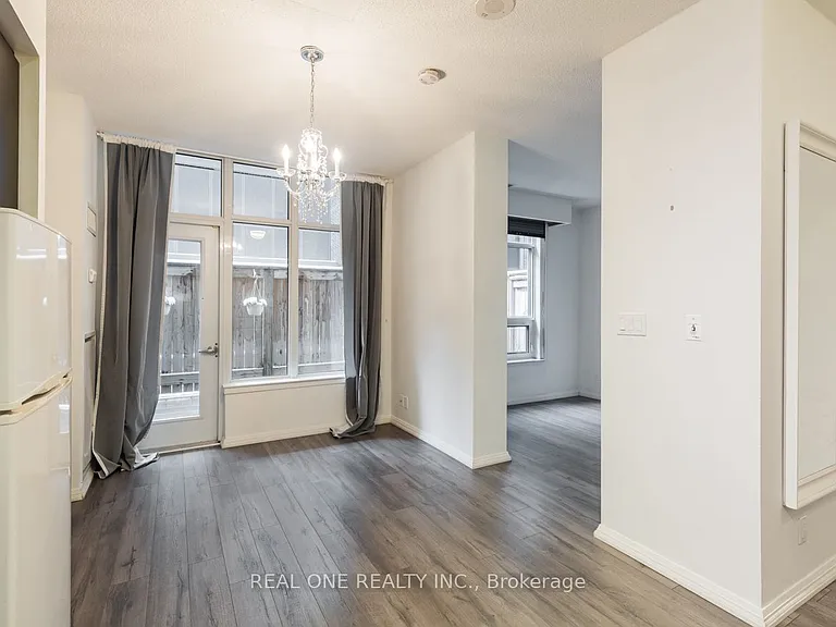 35 Hayden St #104 — Photo 4