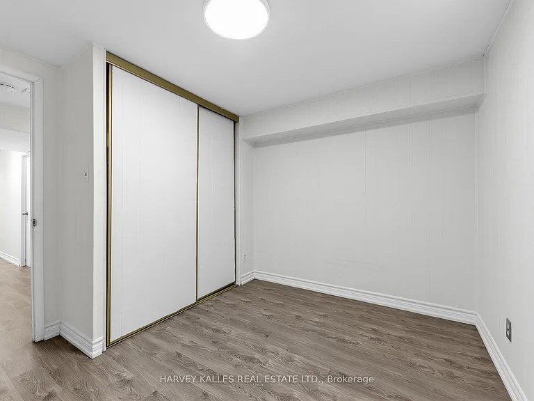16 Terrydale Dr #BASEMENT — Photo 15