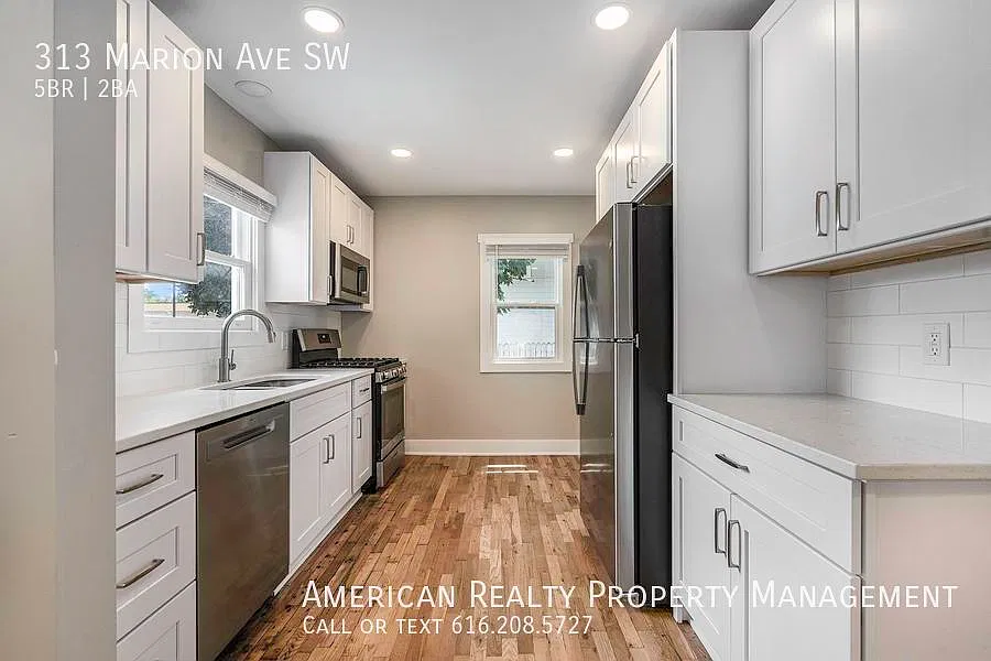 5 bed, 1750 sqft, $2,950 — Photo 3