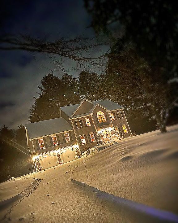 2nd image of 543 Lowell St