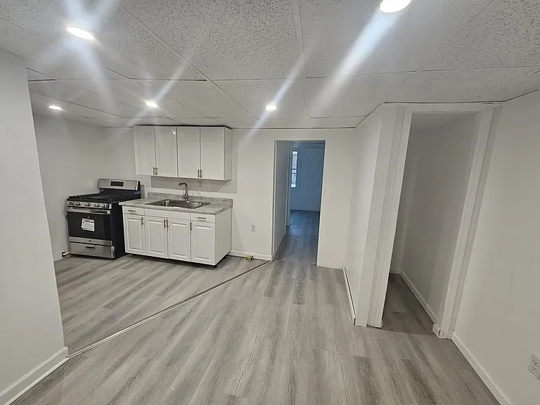 617 E Main St #G — Photo 1