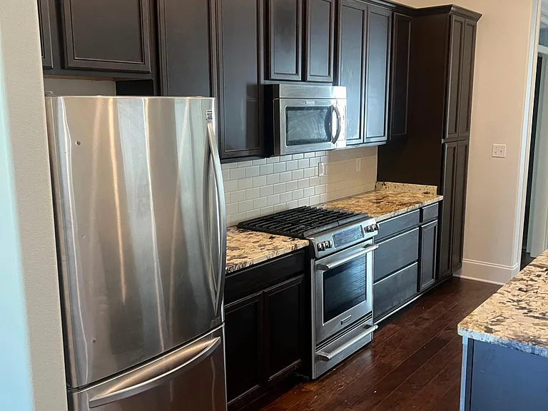 6040 Milne Blvd — Photo 17