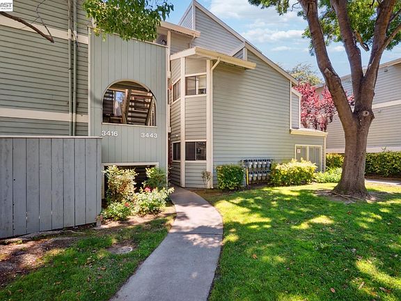 4th image of 3443 Pepperwood Ter APT 301