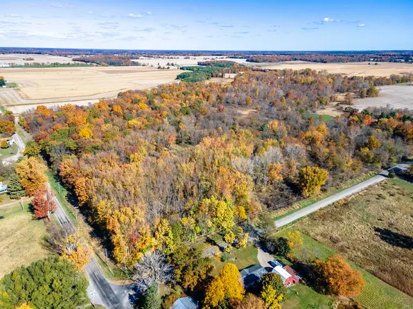 0 N 900 W, Angola, IN 46703