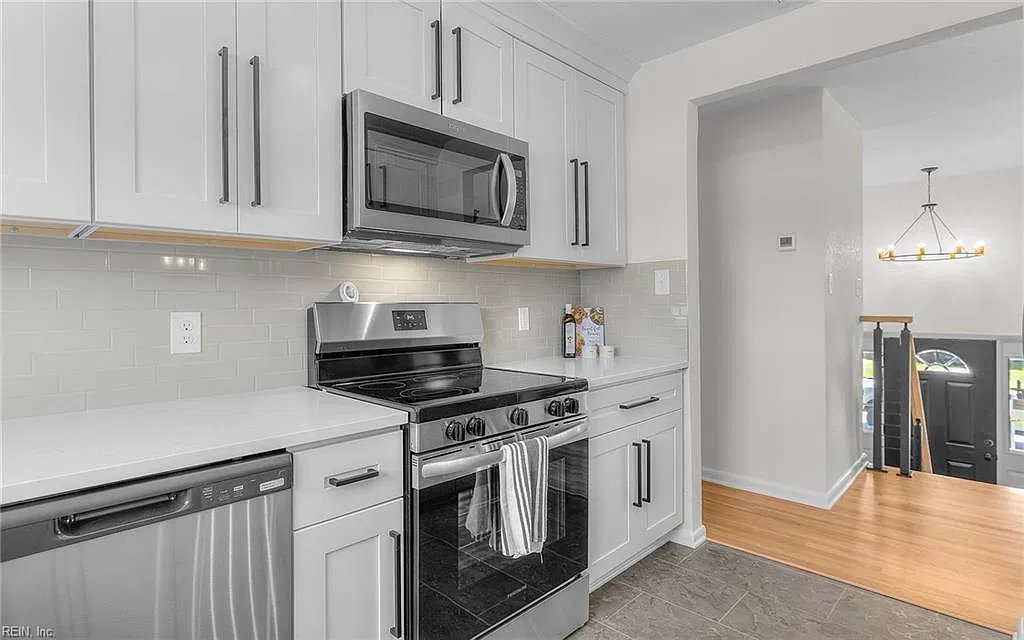 4 bed, 1668 sqft, $3,200 — Photo 2