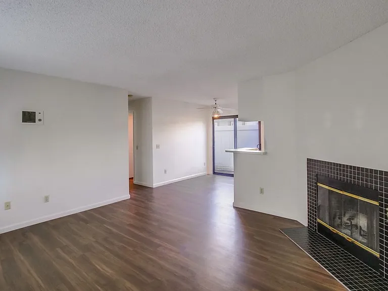 Beautifully Renovated Property perfectly situated between North Park and Normal Heights! — Photo 31
