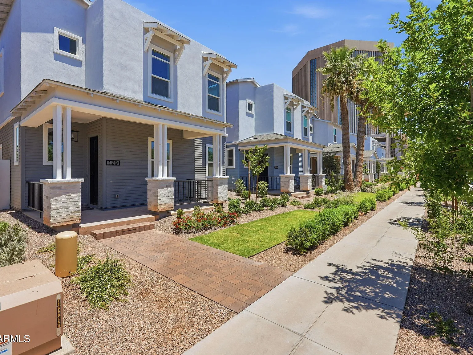 3 bed, 2.5 bath, 1901 sqft, $3,750 — Photo 2