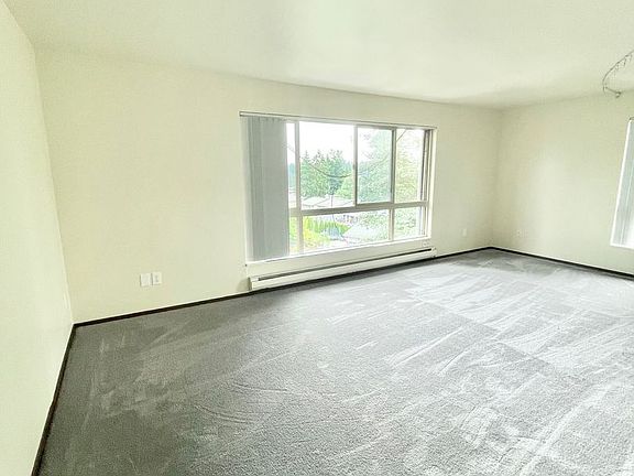 2nd image of 12556 15th Ave NE APT 307