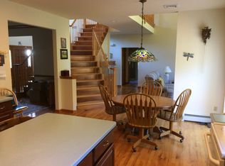 39 Ward Rd, Hardwick, NJ 07825