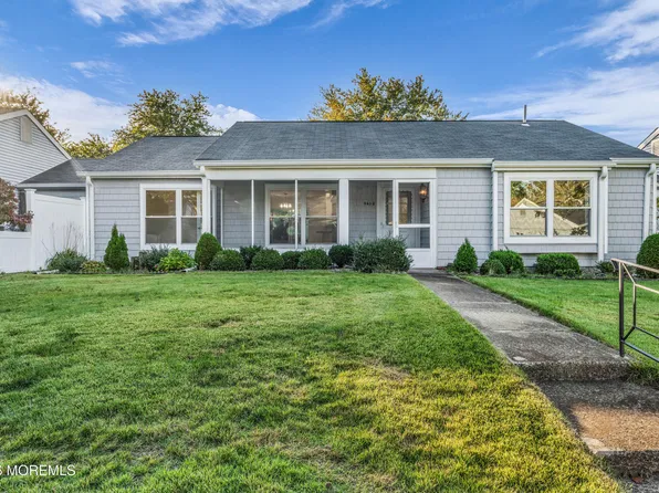 943 B Liverpool Circle, Manchester, NJ 08759
