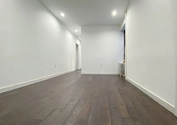 Rented by Kahen Properties | media 2
