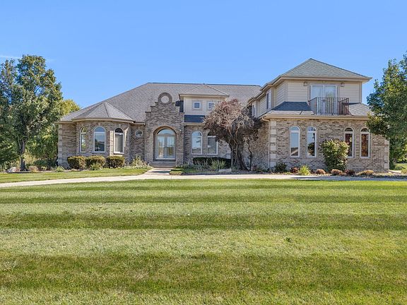 5th image of 5810 Fields Dr
