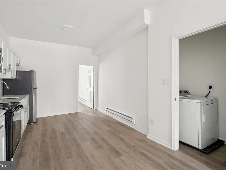4241 Mantua Ave — Photo 5