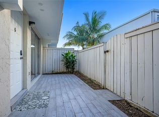 6835 SW 45th Ln APT 2, Miami, FL 33155