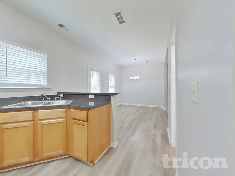 45 Wyndham Ct SE — Photo 7