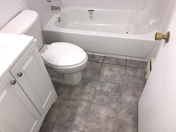 4th image of 8367 Cottonwood Dr #2
