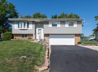145 Tanglewood Ln, East Peoria, IL