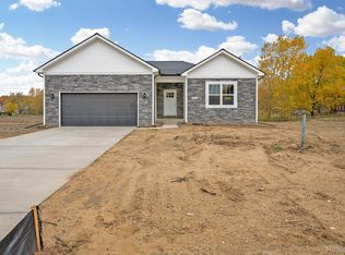 5215 Farmridge Ln, Grand Blanc, MI 48439
