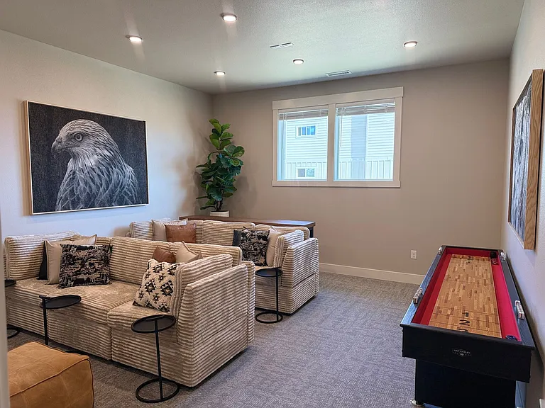 Introducing Dry Canyon Redmond's newest Luxury Apartments — Photo 22