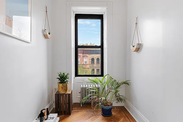 Rented by Realty Collective | media 5