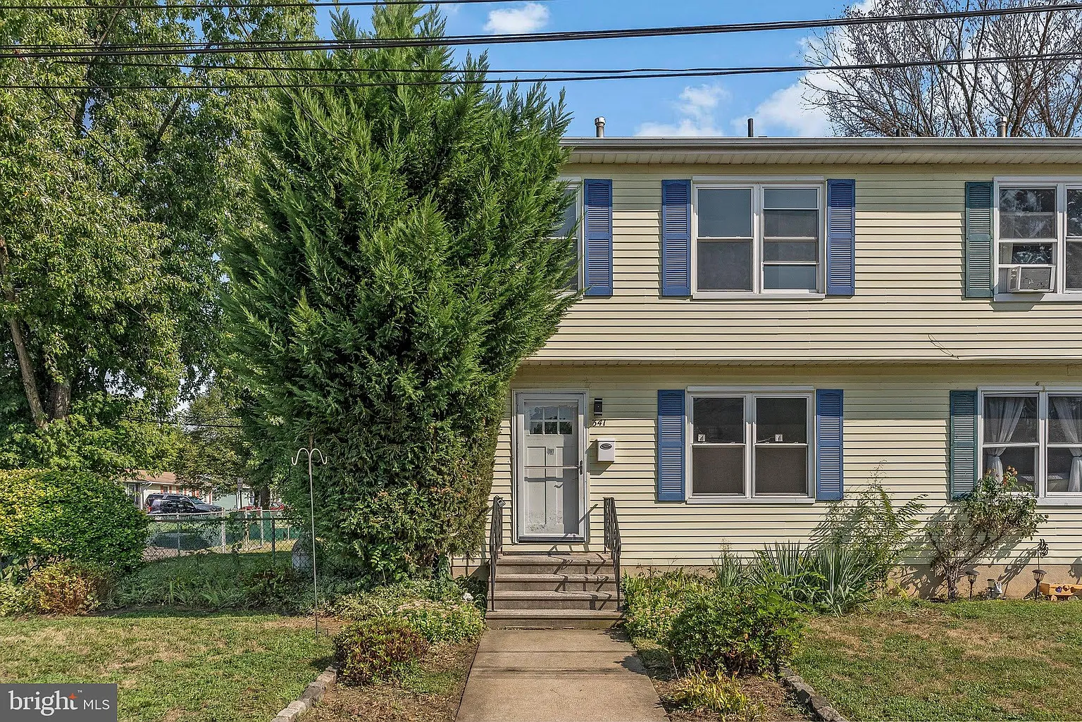 341 Clarkson St photo 1